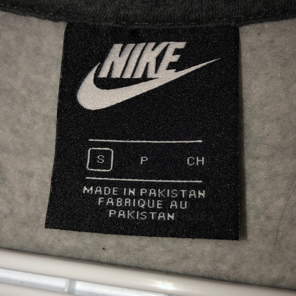 Nike crew neck, very soft. - Picture 3 of 3